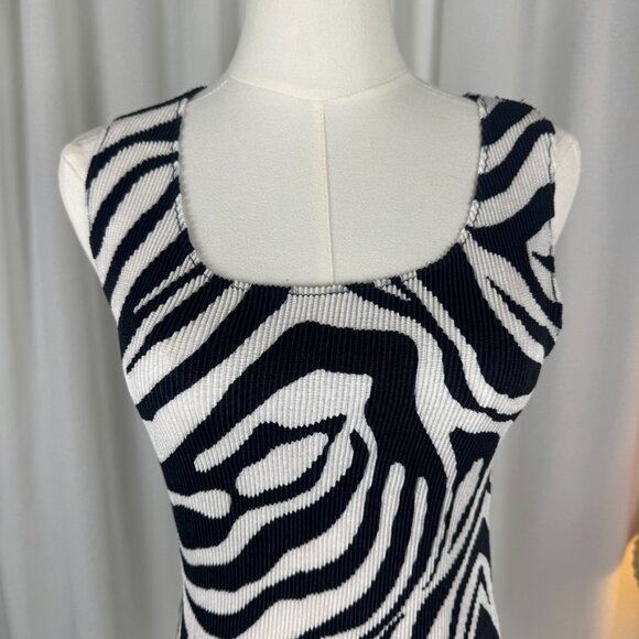Frank Lyman Zebra Print Scrunched Tank Medium - Picture 2 of 5